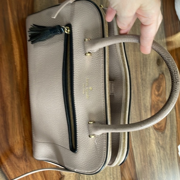 Kate Spade Purse - Picture 2 of 6